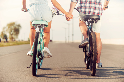 彼の方からデートに誘ってくれるようになる、秘密のテクニック3つ